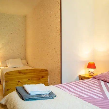 Meuble De Tourisme Du Bas A Serigas Vakantiehuis
